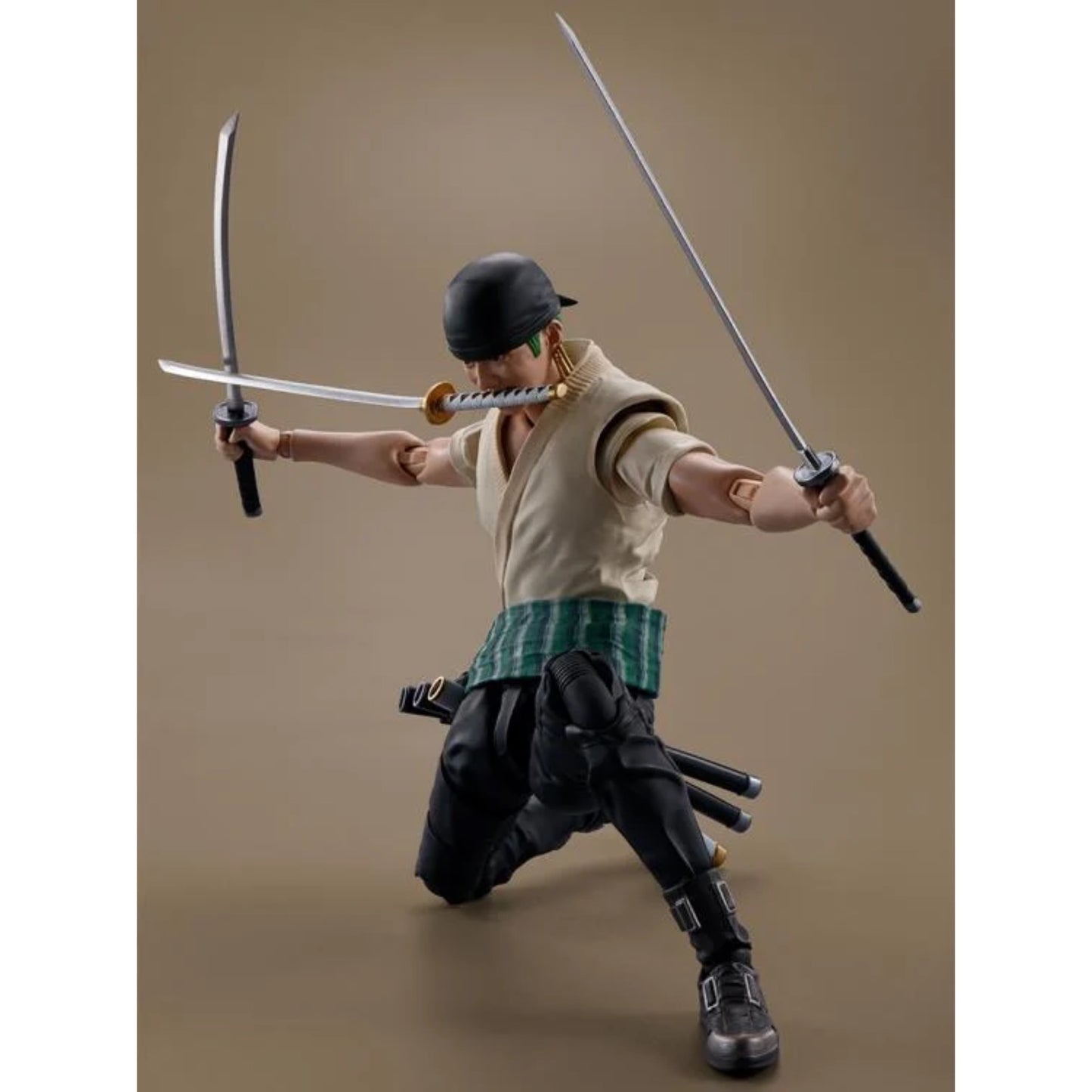 S.H.FIGUARTS - One Piece Roronoa Zoro NETFLIX - 65768-8