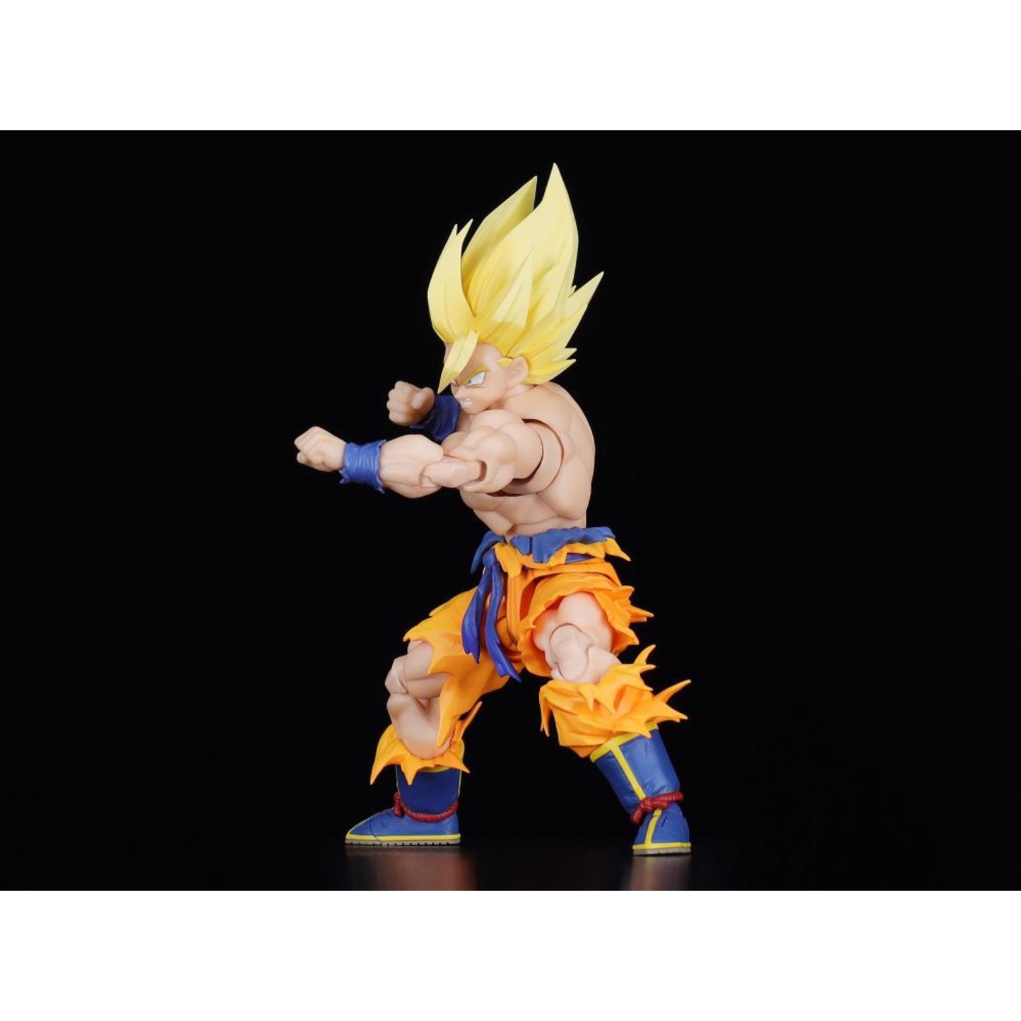 S.H.FIGUARTS - Dragon Ball Z Super Saiyan Son Goku Legendary Super Saiyan - 65043-6