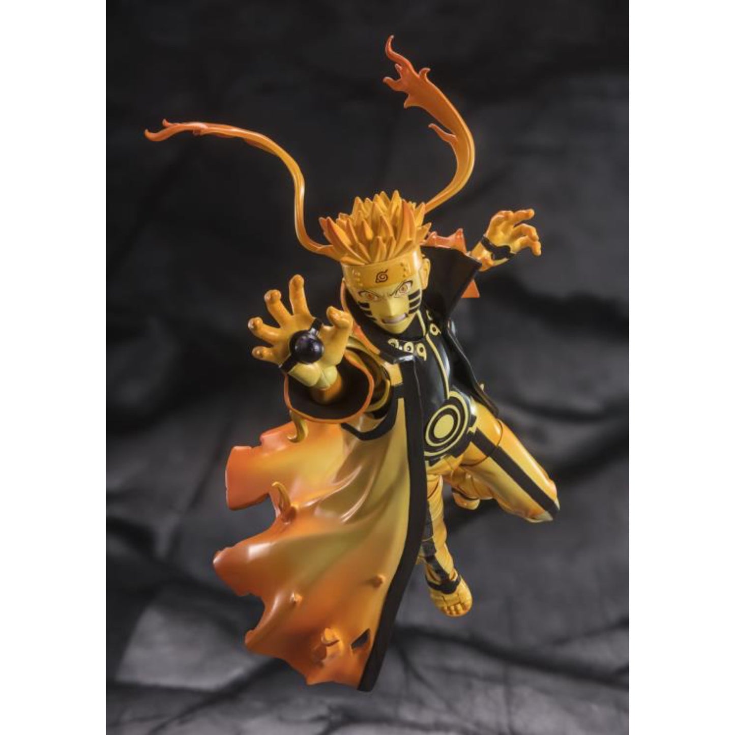 S.H.FIGUARTS - Naruto Uzummakii Kurama Link Mode Courageous Strength That Binds - 65560-8