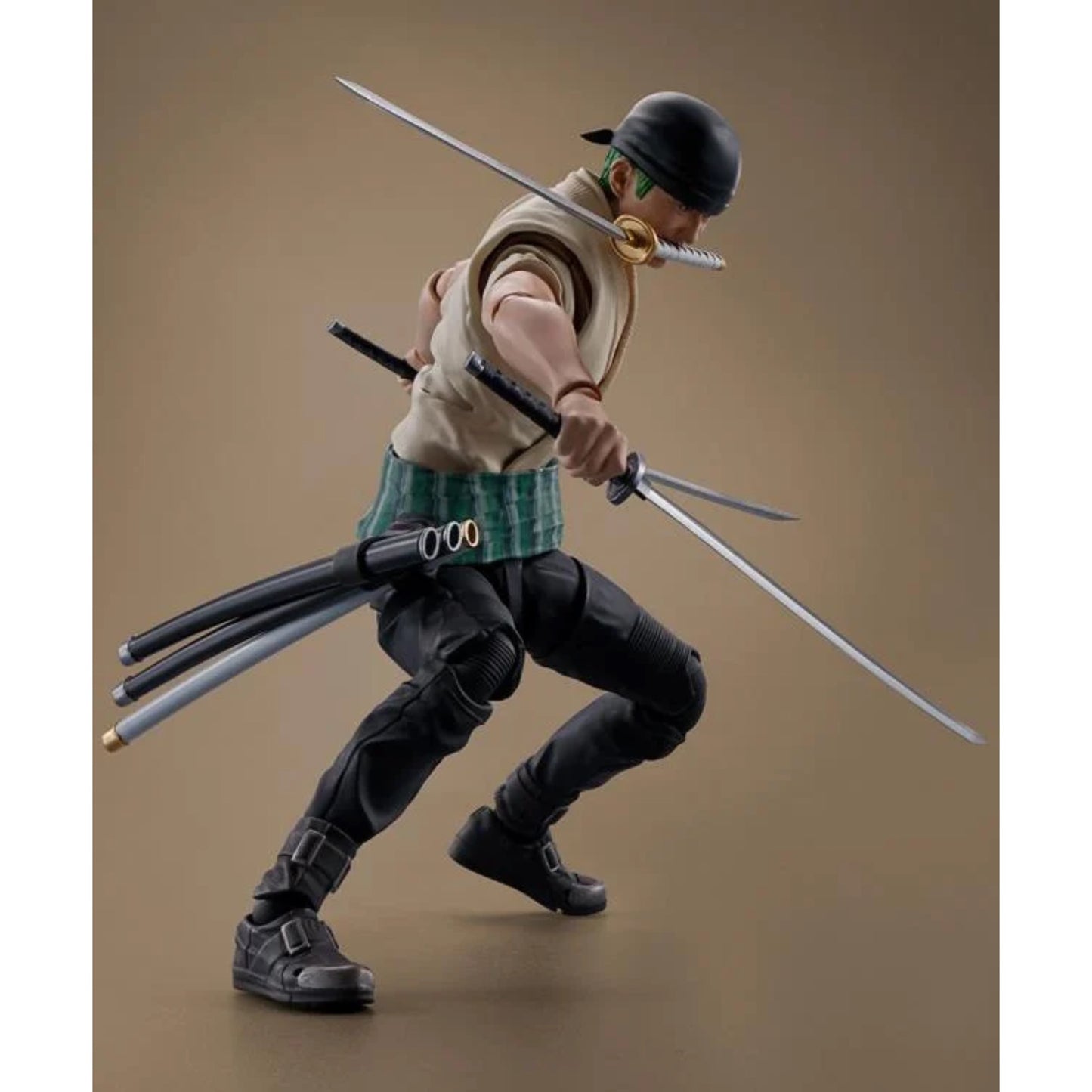 S.H.FIGUARTS - One Piece Roronoa Zoro NETFLIX - 65768-8