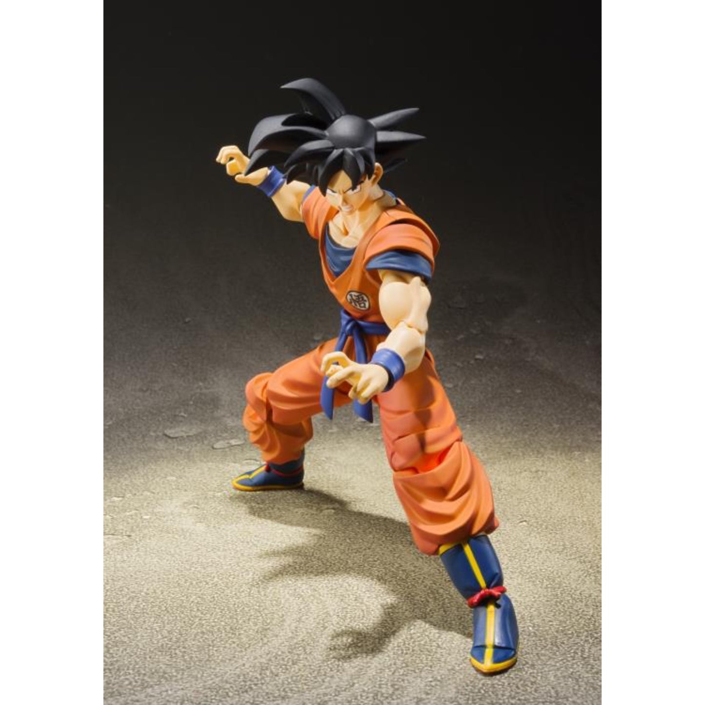 S.H.FIGUARTS -Dragon Ball Z Son Goku a Saiyan Raises On Earth - 55540-3